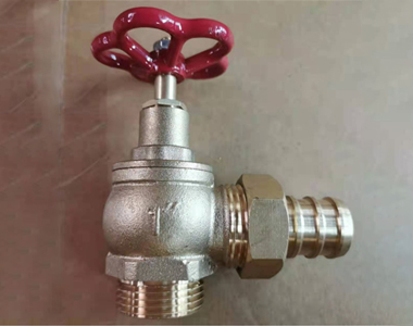 Brass valve right angle